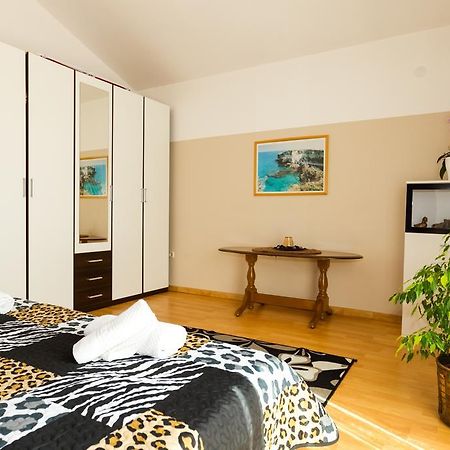 Apartments Villa Orange ซาดาร์ ภายนอก รูปภาพ