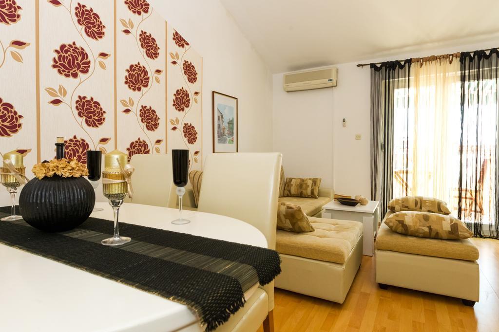 Apartments Villa Orange ซาดาร์ ภายนอก รูปภาพ
