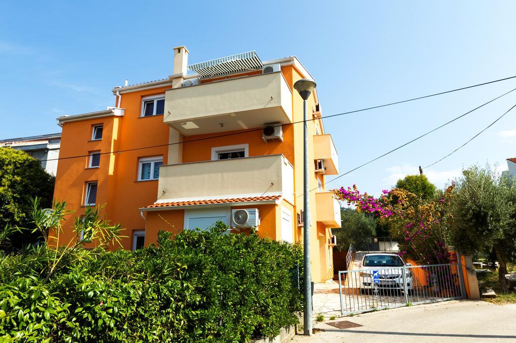 Apartments Villa Orange ซาดาร์ ภายนอก รูปภาพ