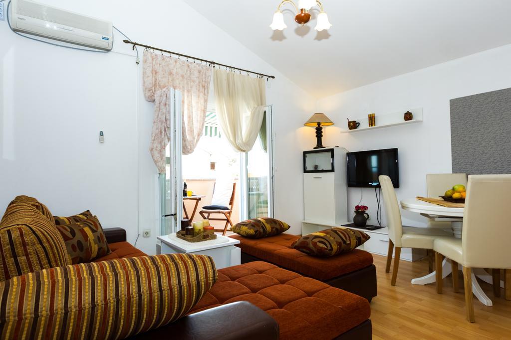 Apartments Villa Orange ซาดาร์ ภายนอก รูปภาพ